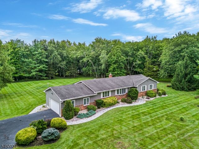 229 Lambertville Hopewell Rd, Hopewell Twp., NJ 08525