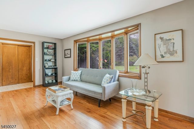 229 Lambertville Hopewell Rd, Hopewell Twp., NJ 08525