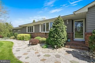 229 Lambertville Hopewell Rd, Hopewell Twp., NJ 08525