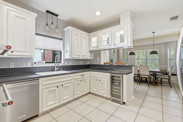 2312 Hollowbrook Lane, Conroe, TX 77384
