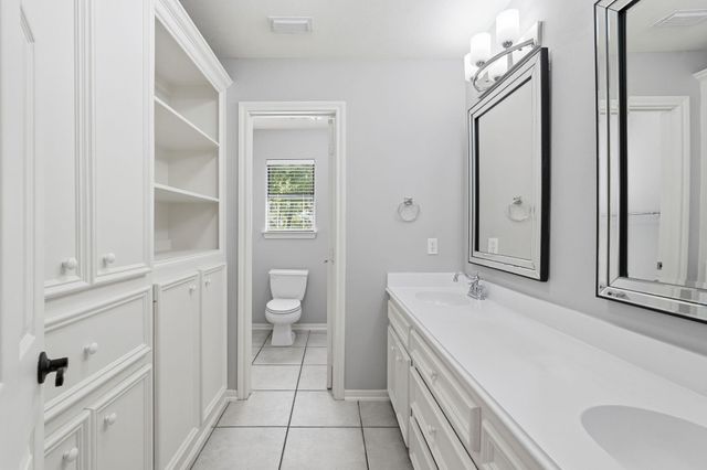 2312 Hollowbrook Lane, Conroe, TX 77384