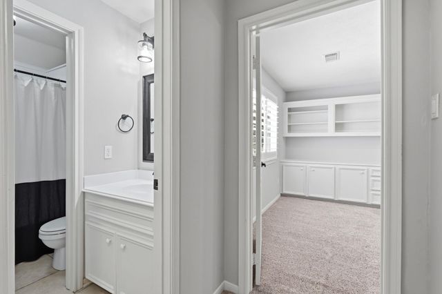2312 Hollowbrook Lane, Conroe, TX 77384