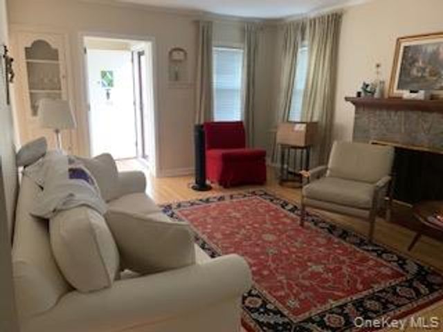 114 Lexington Avenue, Franklin Square, NY 11010