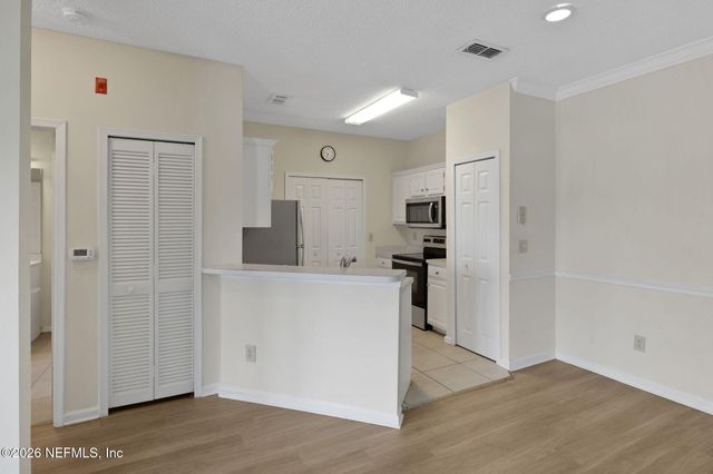 10000 GATE Parkway N 1412, Jacksonville, FL 32246
