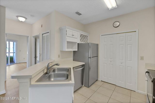 10000 GATE Parkway N 1412, Jacksonville, FL 32246