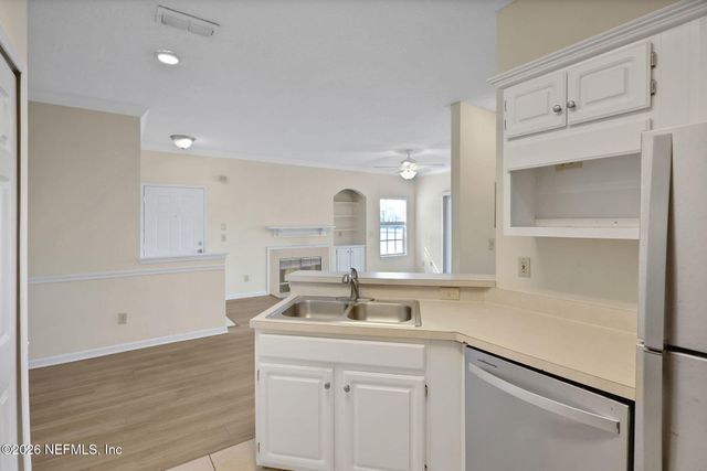 10000 GATE Parkway N 1412, Jacksonville, FL 32246