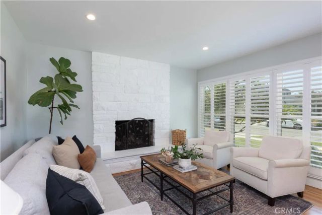 5401 E Canton, Long Beach, CA 90815