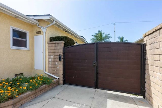 5401 E Canton, Long Beach, CA 90815