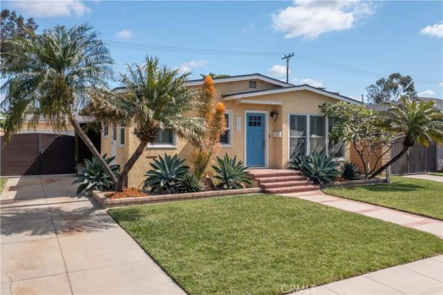 5401 E Canton, Long Beach, CA 90815