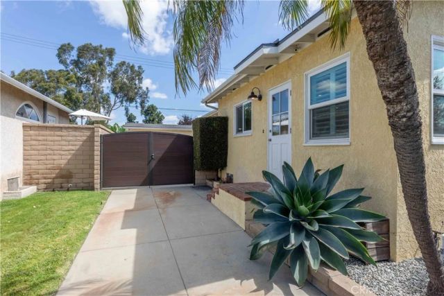 5401 E Canton, Long Beach, CA 90815