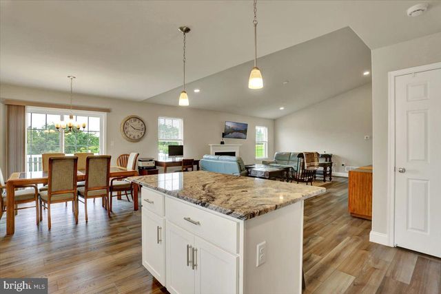203 IDA RED DR, Leesport, PA 19533