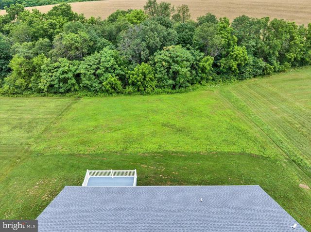 203 IDA RED DR, Leesport, PA 19533