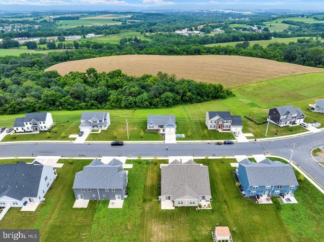 203 IDA RED DR, Leesport, PA 19533