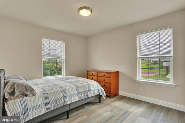 203 IDA RED DR, Leesport, PA 19533