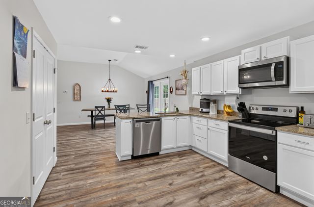 449 Linden Drive, Jesup, GA 31545