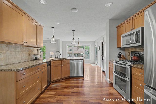 5771 Jamail, Belmont, MI 49306