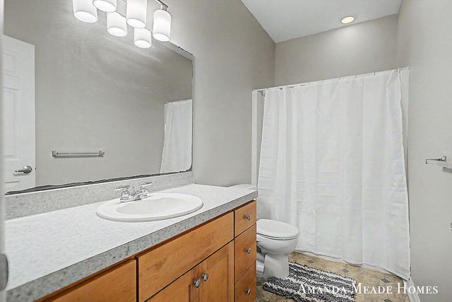 5771 Jamail, Belmont, MI 49306
