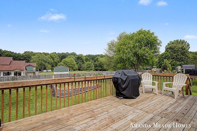 5771 Jamail, Belmont, MI 49306