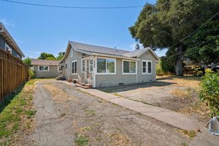 240 Berkshire Avenue, Redwood City, CA 94063
