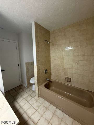 1403 SE 11th ST, Cape Coral, FL 33990