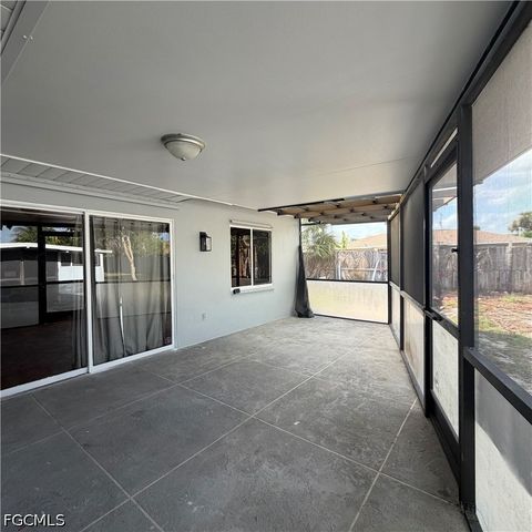 1403 SE 11th ST, Cape Coral, FL 33990