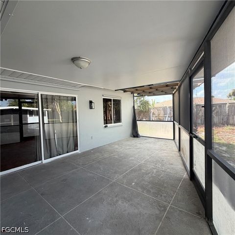 1403 SE 11th ST, Cape Coral, FL 33990