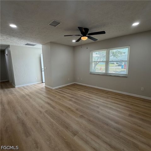 1403 SE 11th ST, Cape Coral, FL 33990