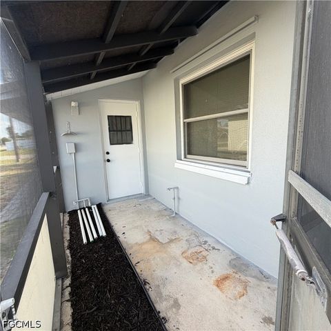 1403 SE 11th ST, Cape Coral, FL 33990