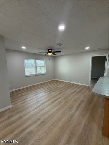 1403 SE 11th ST, Cape Coral, FL 33990