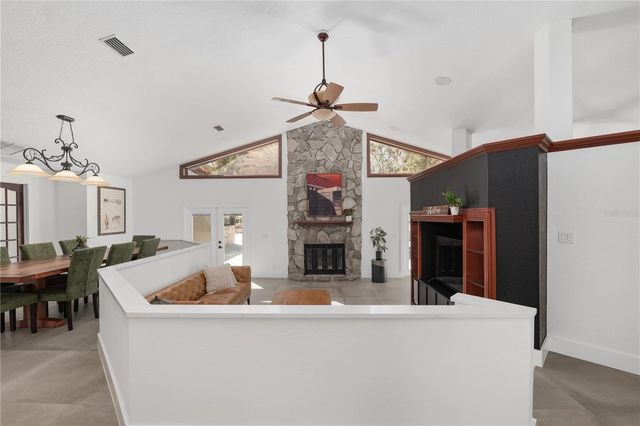 12 CARRY BACK ROAD, Ocala, FL 34482