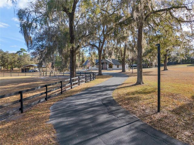 12 CARRY BACK ROAD, Ocala, FL 34482