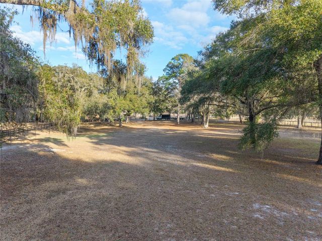 12 CARRY BACK ROAD, Ocala, FL 34482