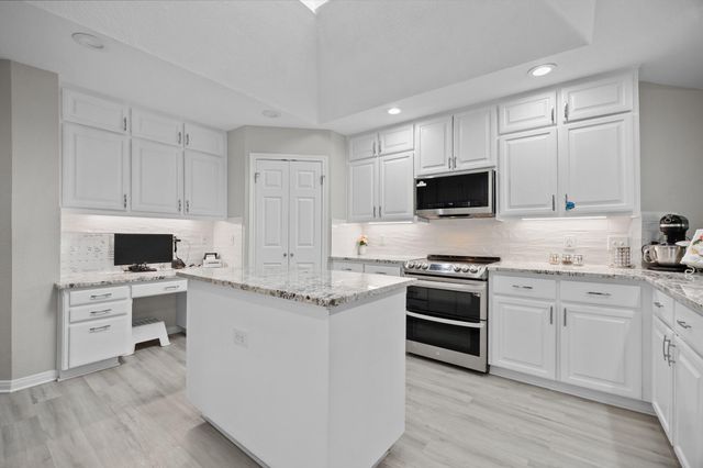 30112 Spyglass CIR, Georgetown, TX 78628