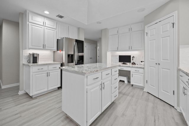30112 Spyglass CIR, Georgetown, TX 78628