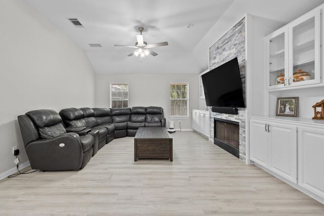 30112 Spyglass CIR, Georgetown, TX 78628