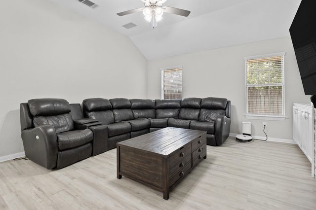 30112 Spyglass CIR, Georgetown, TX 78628