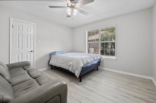 30112 Spyglass CIR, Georgetown, TX 78628