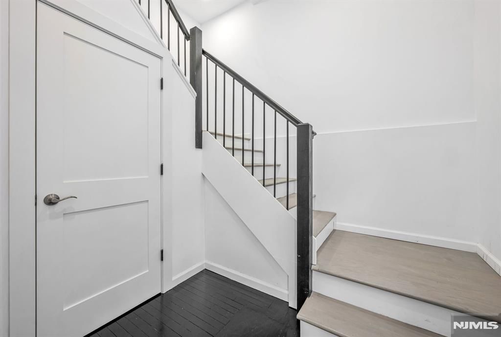 172 Madison Avenue 2nd Floor, Dumont, NJ 07628