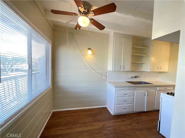 205 Acacia Avenue, Huntington Beach, CA 92648