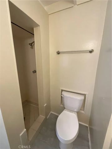 205 Acacia Avenue, Huntington Beach, CA 92648