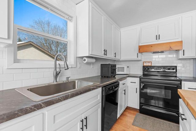 3089 FERNDALE DRIVE, Green Bay, WI 54313