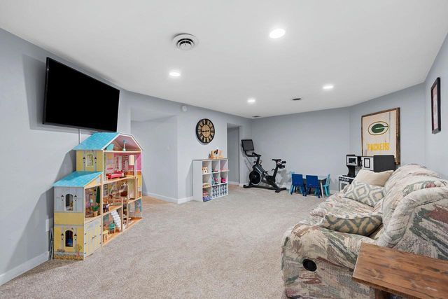 3089 FERNDALE DRIVE, Green Bay, WI 54313