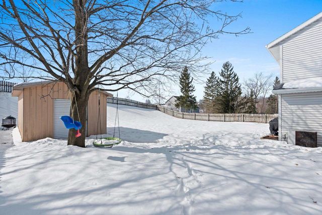 3089 FERNDALE DRIVE, Green Bay, WI 54313