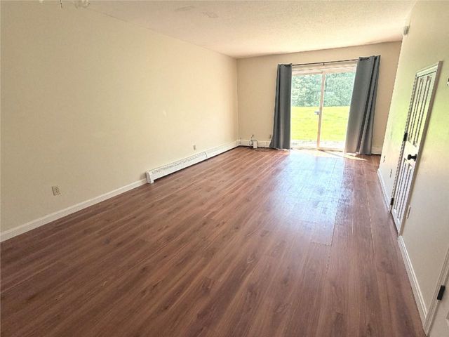 66 Chapin Rd Apt 2, Essex, VT 05452