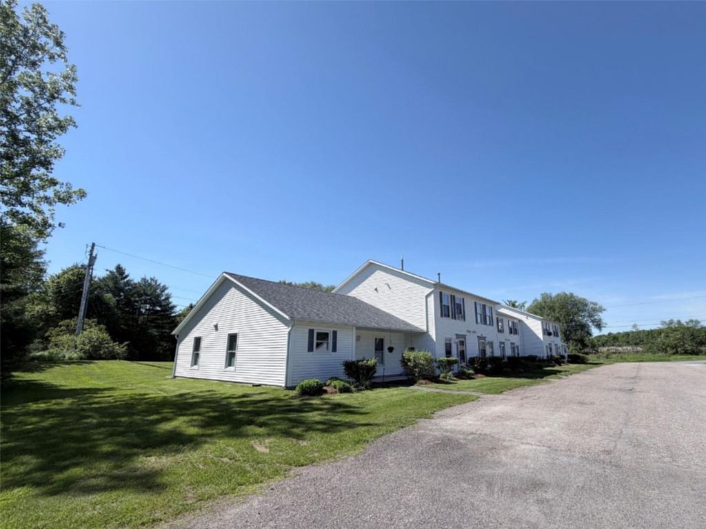 66 Chapin Rd Apt 2, Essex, VT 05452