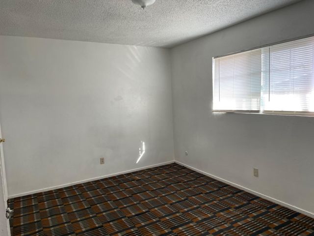 408 S Woodrow Avenue, Fresno, CA 93702