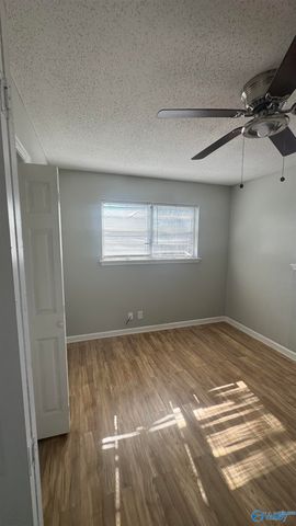 3201 Delia Lane, Huntsville, AL 35810