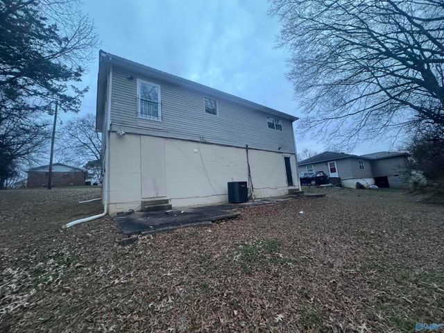 3201 Delia Lane, Huntsville, AL 35810