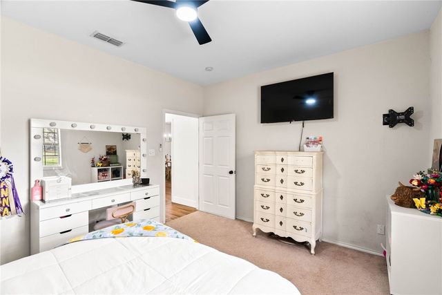 1402 W Johnson Ave, Aransas Pass, TX 78336