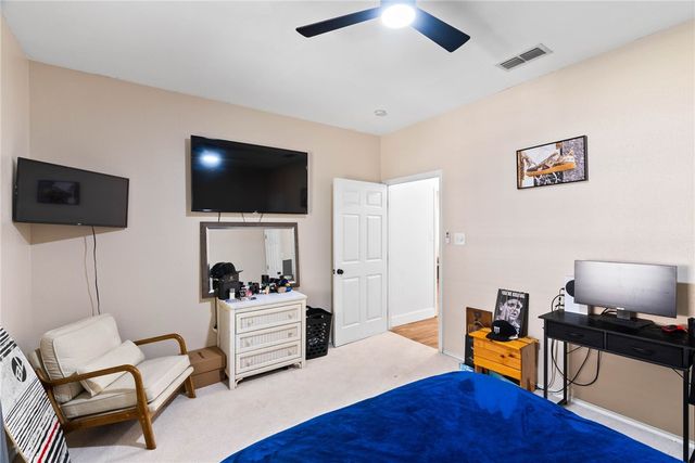1402 W Johnson Ave, Aransas Pass, TX 78336